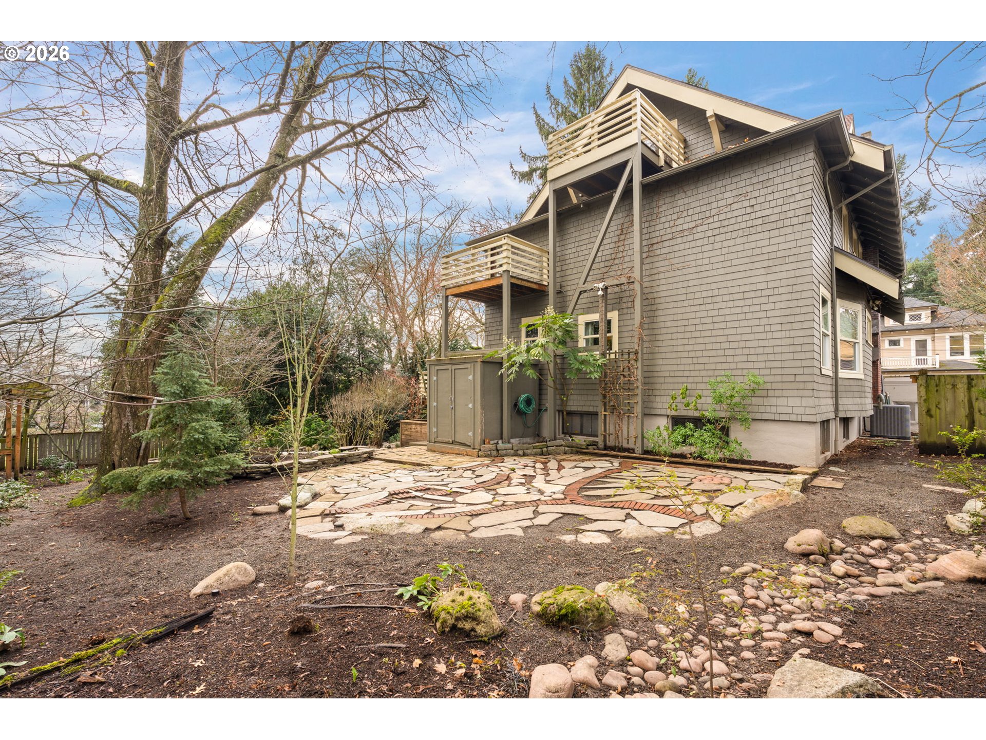 928 Southeast 18th Avenue Portland, OR 97214 - Photo 39 of 47 a backyard of a house with yard and outdoor seating