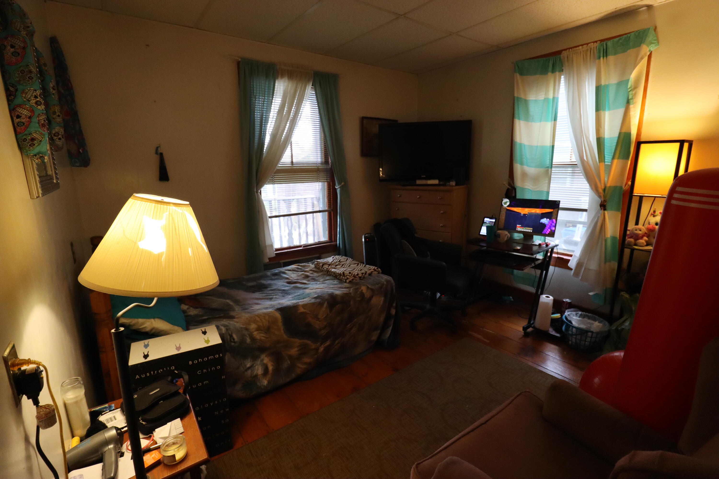36 Roberts Street Portland, ME 04102 - Photo 4 of 18 First Floor Bed 1