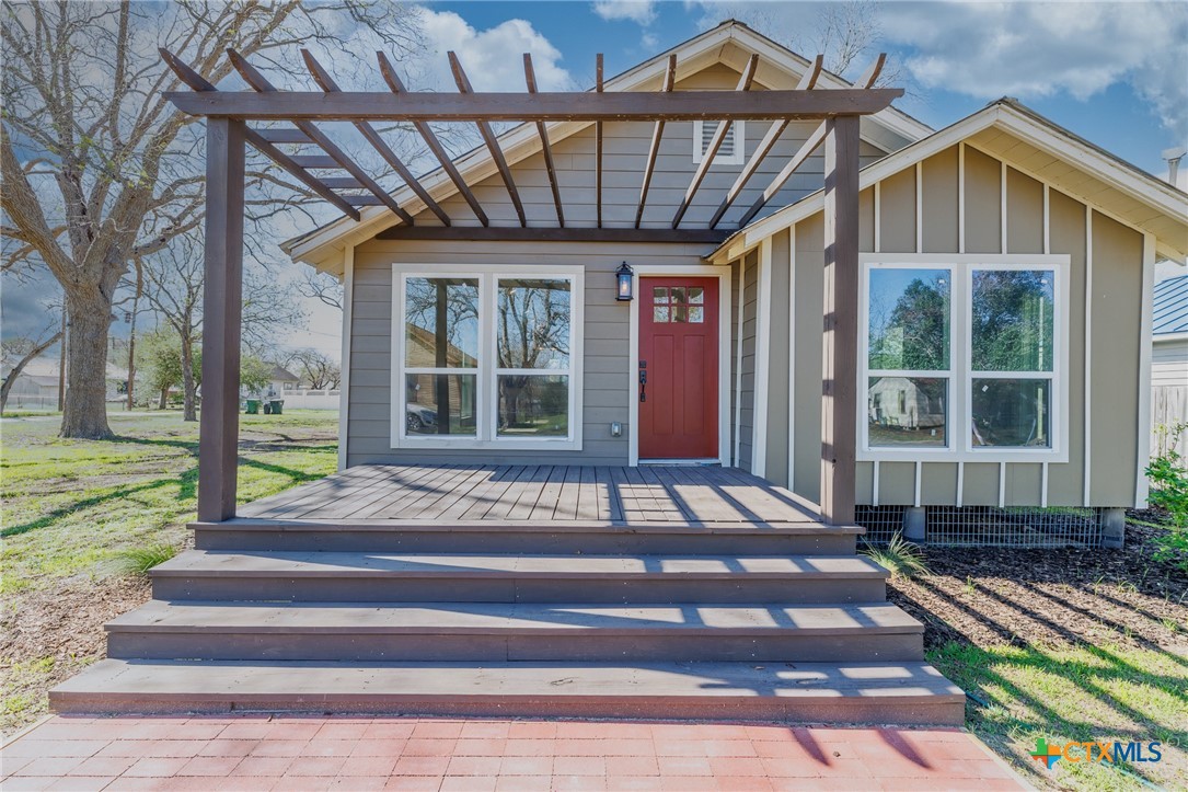 403 West French Street Cuero, TX 77954 - Photo 1 of 24