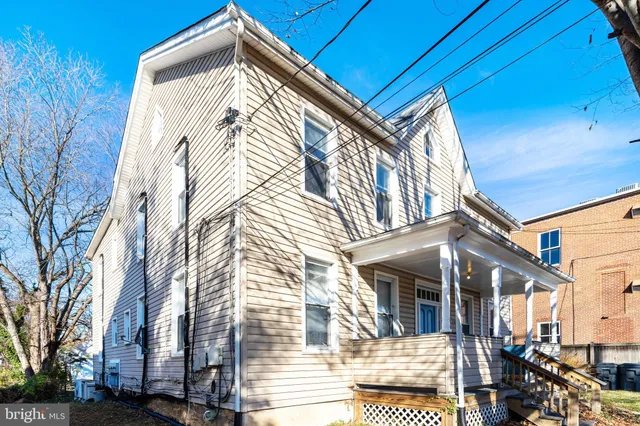 $1,475 | 305 9th Street, Unit 1, Laurel, MD 20707