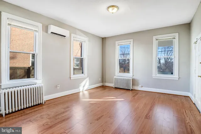 $1,475 | 305 9th Street, Unit 1, Laurel, MD 20707