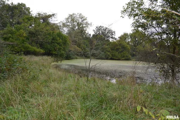 $334,800 | East EAST 250th Road, Kansas, IL 61933