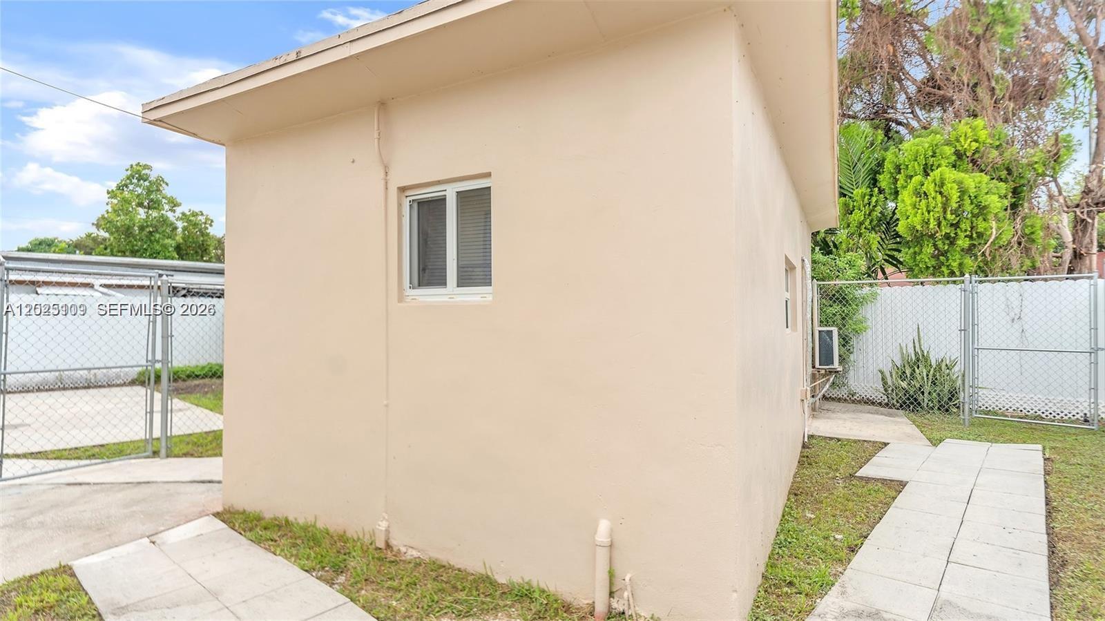 3375 Southwest 1st Street Miami, FL 33135 - Photo 42 of 57