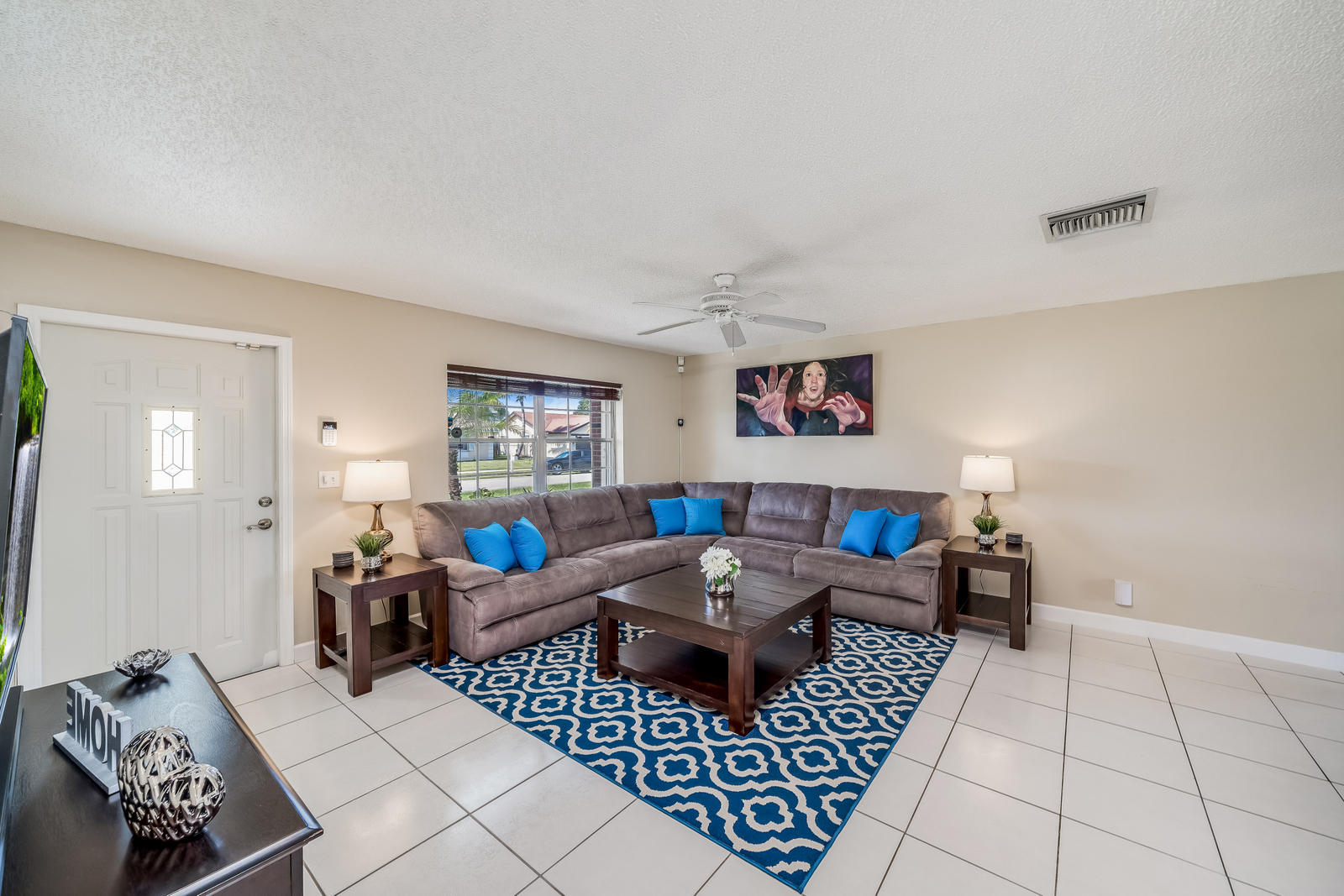 19442 Colorado Circle Boca Raton, FL 33434 - Photo 16 of 50 Living Room