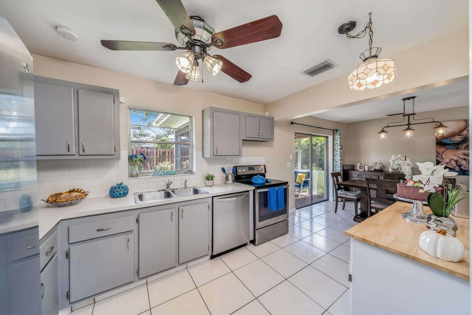 19442 Colorado Circle Boca Raton, FL 33434 - Photo 20 of 50 Kitchen
