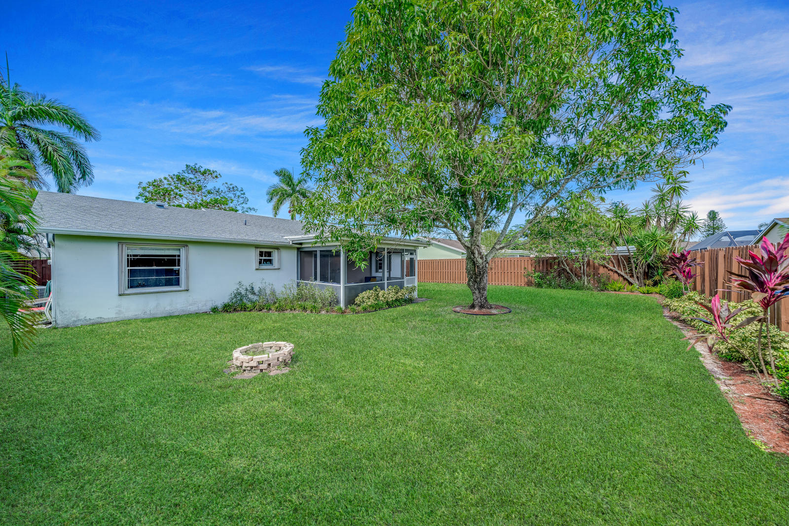 19442 Colorado Circle Boca Raton, FL 33434 - Photo 35 of 50 HUGE Backyard