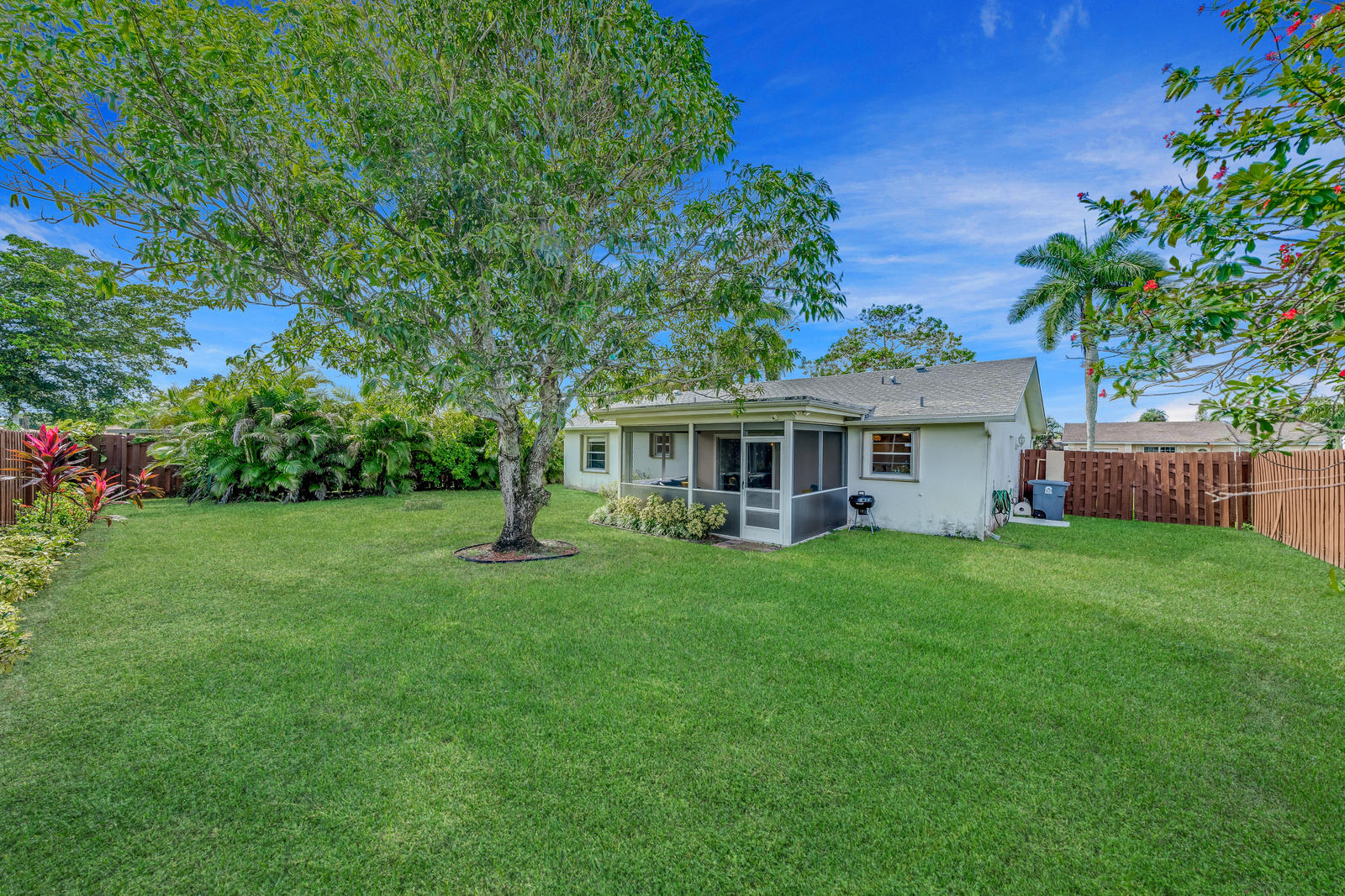 19442 Colorado Circle Boca Raton, FL 33434 - Photo 37 of 50 Backyard