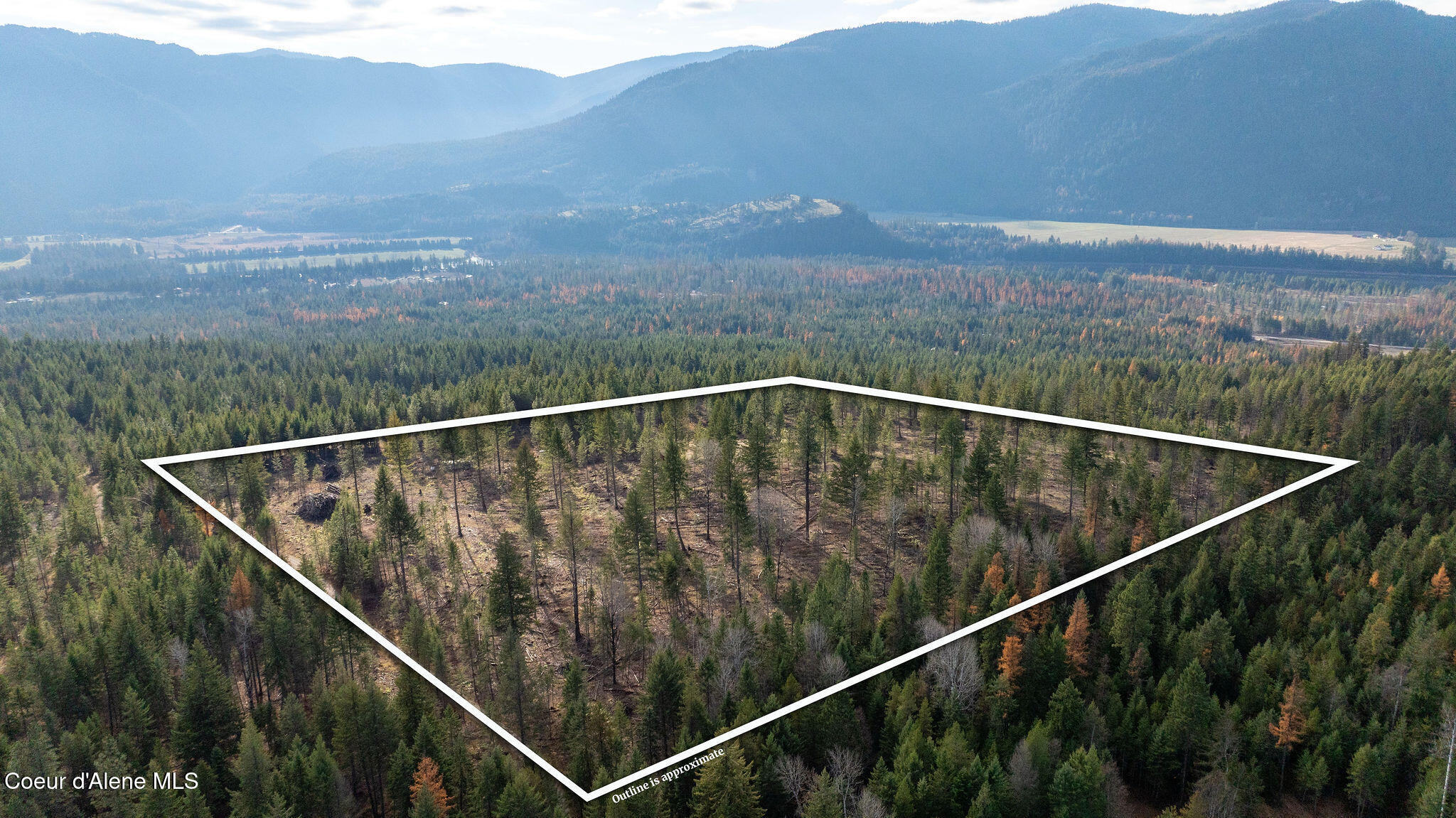 773 Cougar Loop Clark Fork, ID 83811 - Photo 4 of 13 DJI_0142outlined