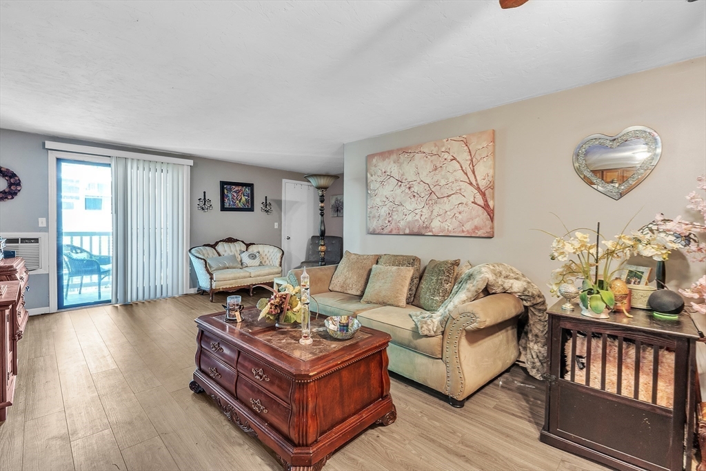 11 Hulbert Road, Unit 8 Worcester, MA 01603 - Photo 10 of 33 Gallery Image 10