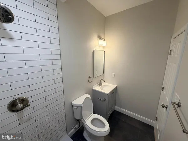 $2,100 | 3 East Overlea Avenue, Unit 3, Baltimore, MD 21206