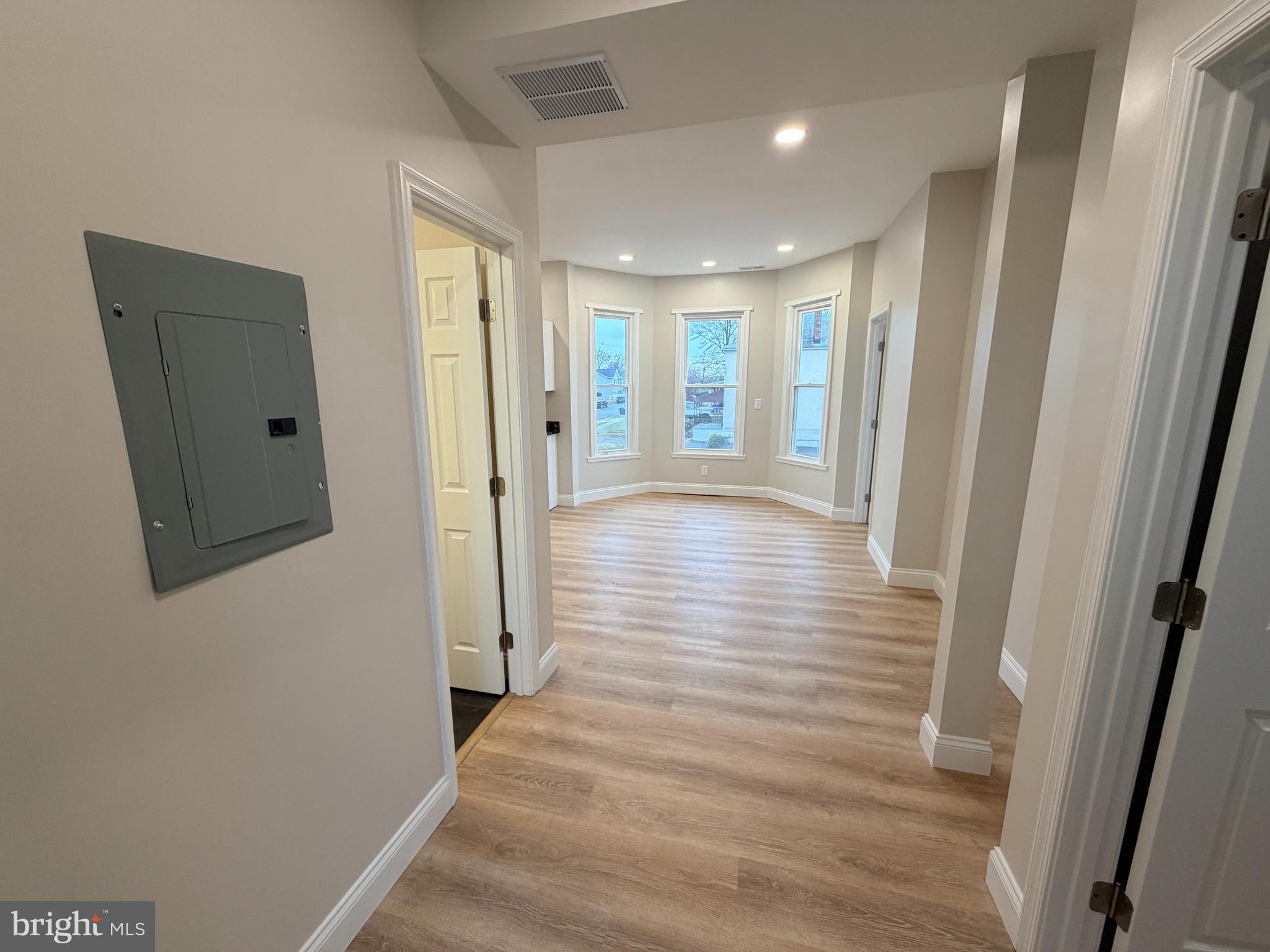 3 East Overlea Avenue, Unit 3 Baltimore, MD 21206 - Photo 28 of 45 a view of a hallway