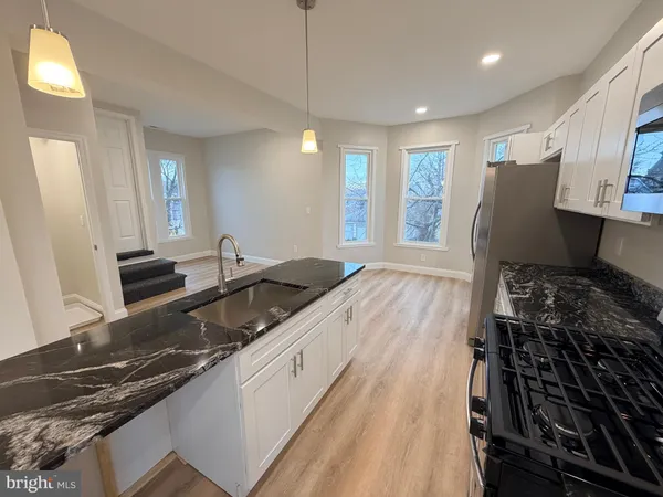 $2,100 | 3 East Overlea Avenue, Unit 3, Baltimore, MD 21206