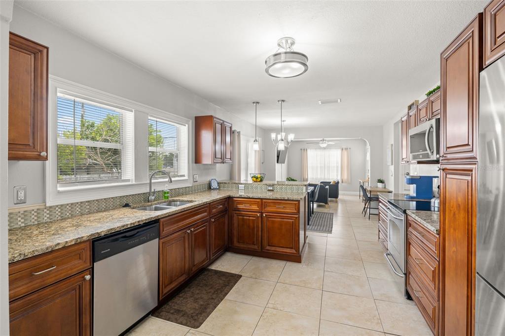 2511 West Braddock Street Tampa, FL 33607 - Photo 9 of 31