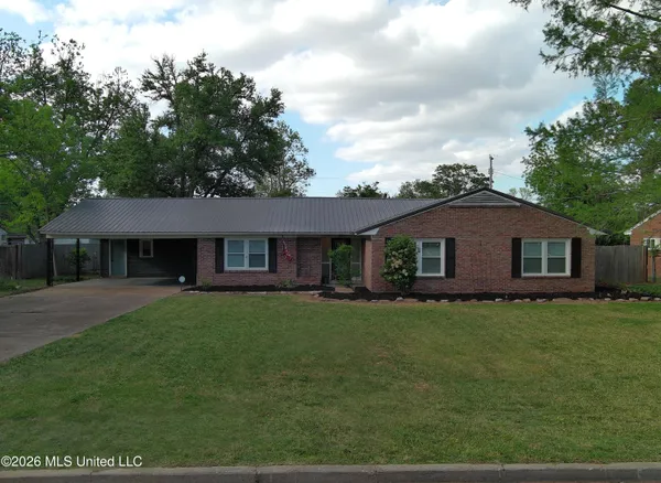 $169,000 | 1121 Rose Circle, Clarksdale, MS 38614