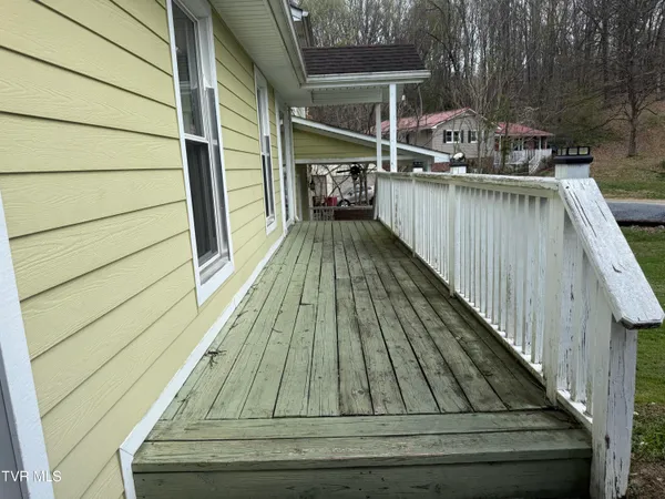 $299,900 | 5 Overlook Court, Johnson City, TN 37604