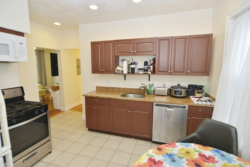 11 Ballard Street, Unit 2 Boston, MA 02130 - Photo 9 of 21