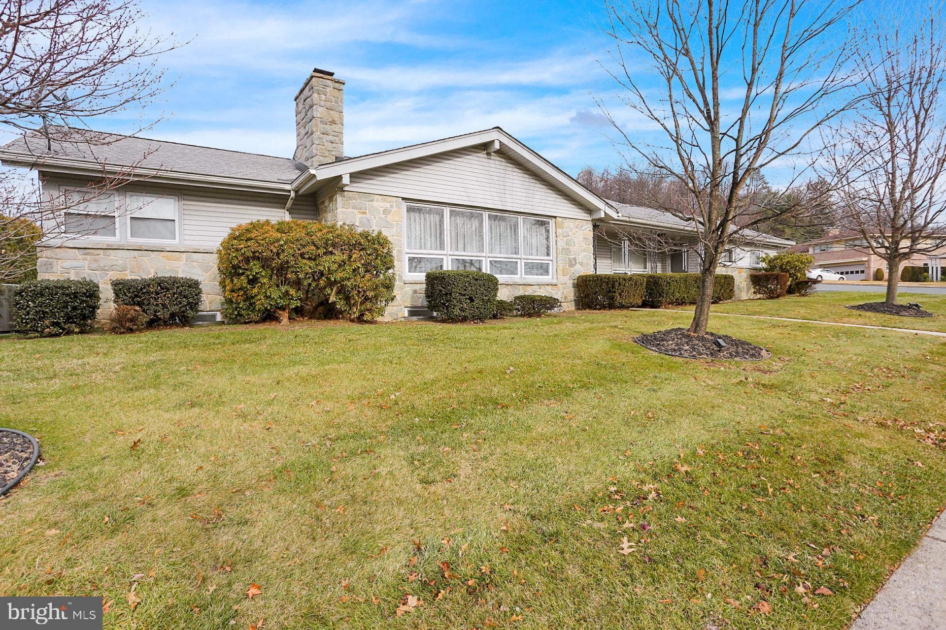 401 Lyncrest Road Reading, PA 19607 - Photo 2 of 33 Gallery Image 2