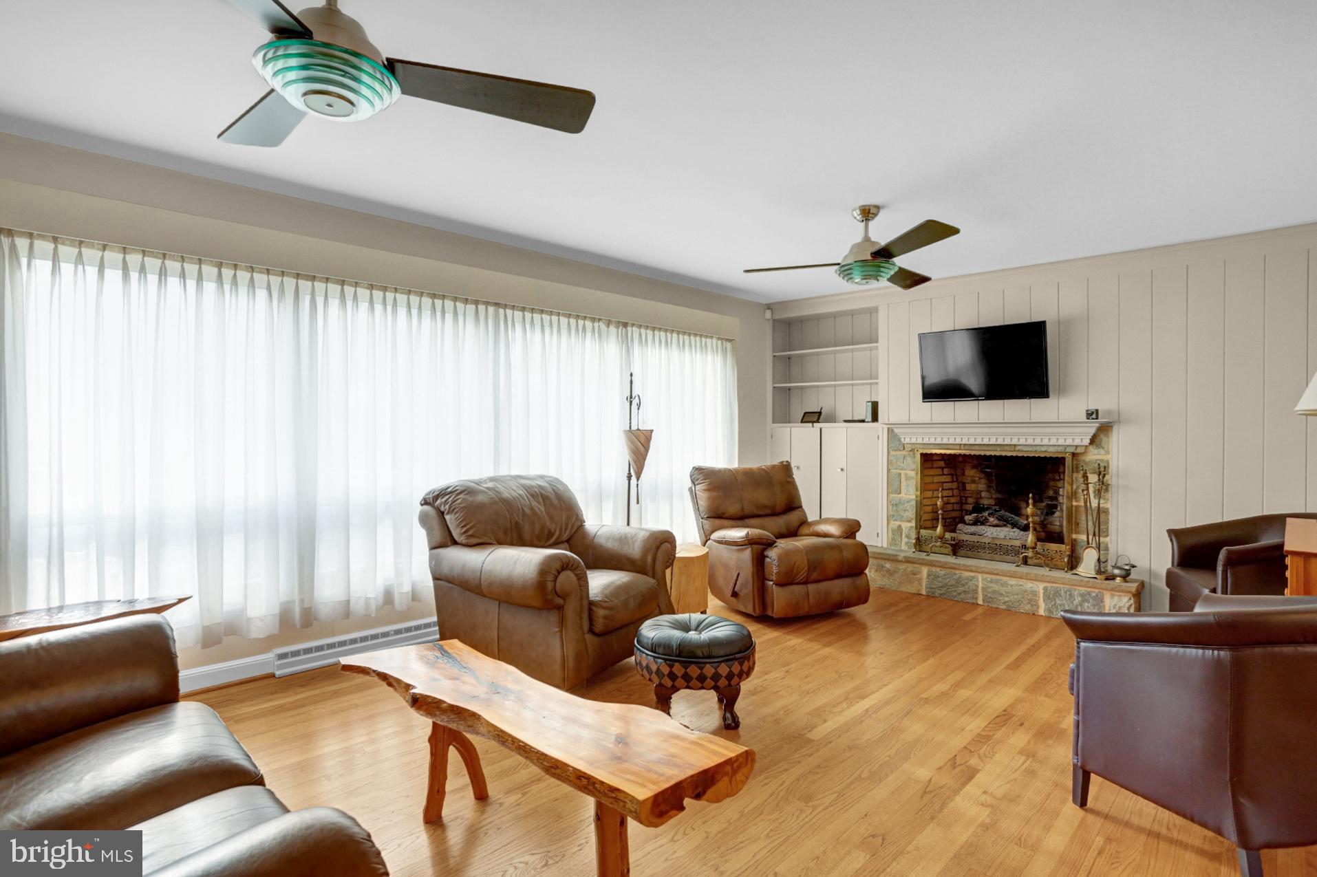 401 Lyncrest Road Reading, PA 19607 - Photo 4 of 33 Gallery Image 4