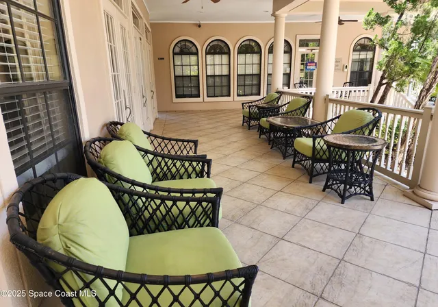 a sign that is on the side of the road