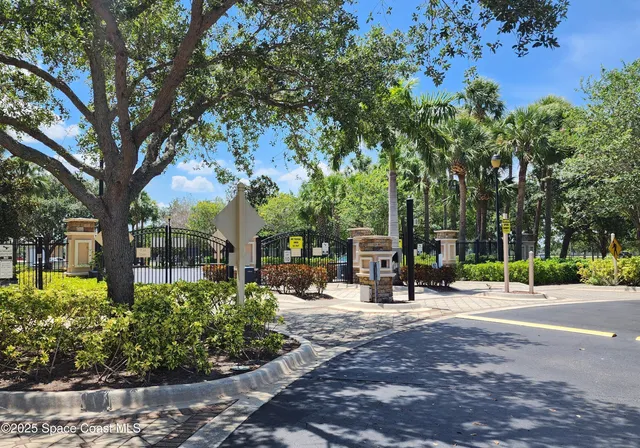 $274,900 | 6421 Borasco Drive, Unit 3204, Melbourne, FL 32940