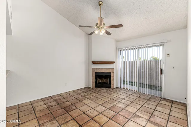 $1,350 | 14002 North 49th Avenue, Unit 1012, Glendale, AZ 85306
