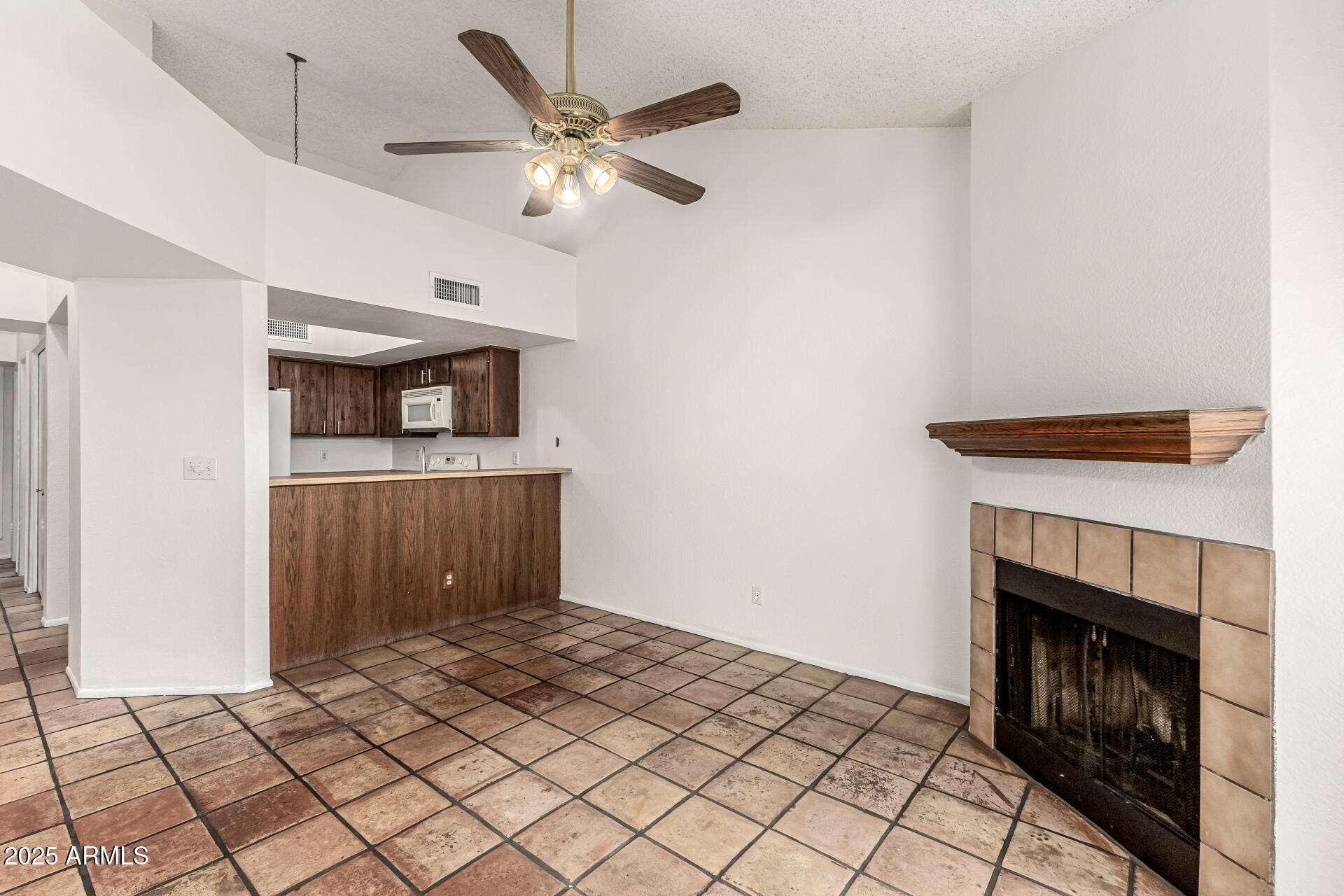 14002 North 49th Avenue, Unit 1012 Glendale, AZ 85306 - Photo 9 of 25 8 - 49th