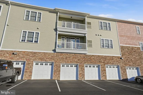 $399,000 | 756 Street Road, Unit 1, Southampton, PA 18966