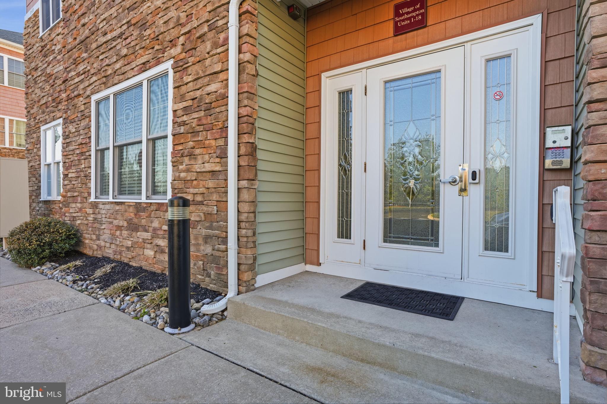 756 Street Road, Unit 1 Southampton, PA 18966 - Photo 3 of 28 Inviting entrance with elegant details.
