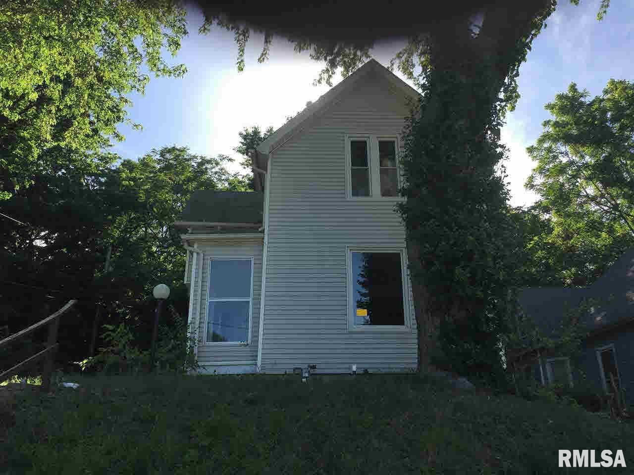 820 Ripley Street Davenport, IA 52803 - Photo 4 of 7 Gallery Image 4