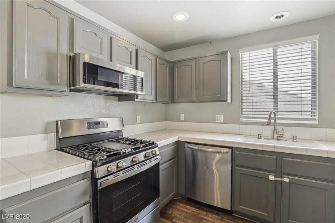 7224 Dicentra Road Las Vegas, NV 89113 - Photo 12 of 39