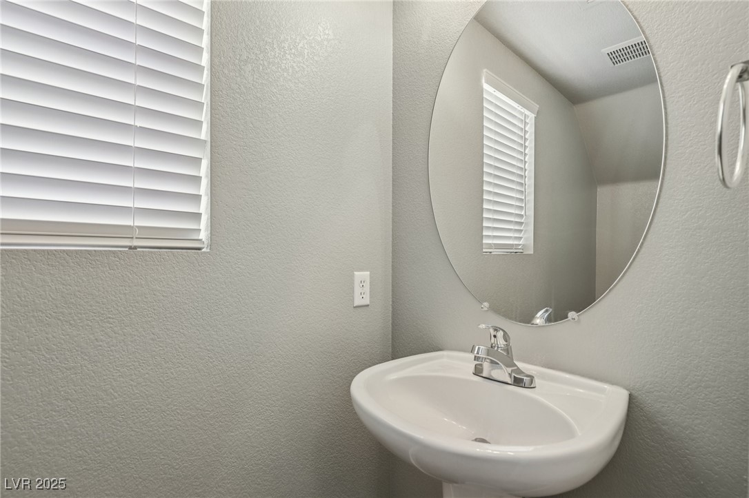 7224 Dicentra Road Las Vegas, NV 89113 - Photo 16 of 39