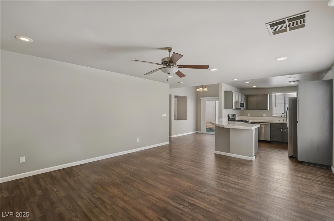 7224 Dicentra Road Las Vegas, NV 89113 - Photo 3 of 39