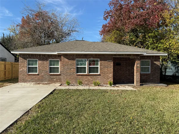 $239,900 | 2411 Rosemead Drive, Pasadena, TX 77506