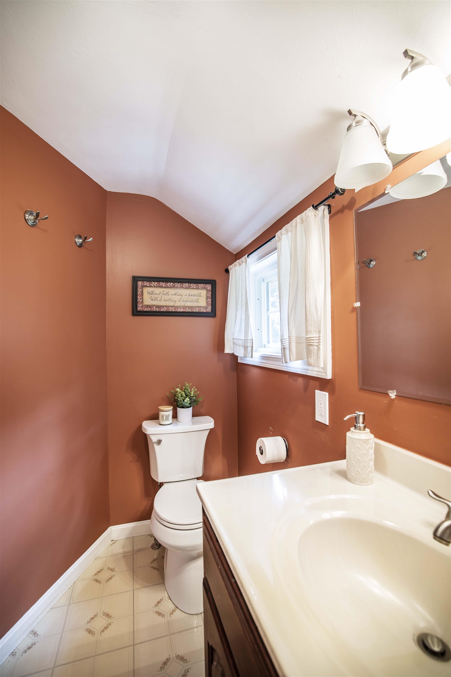 1 Gardiners Way Derry, NH 03038 - Photo 22 of 38 Gallery Image 22