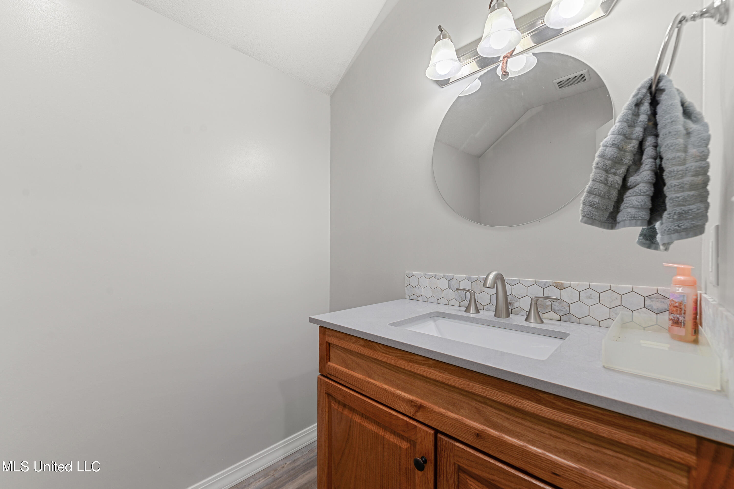 24023 Robert E Lee Road Lucedale, MS 39452 - Photo 28 of 38 027