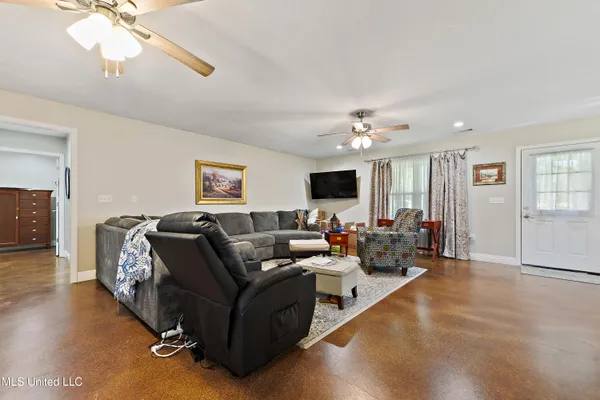 $459,000 | 24023 Robert E Lee Road, Lucedale, MS 39452