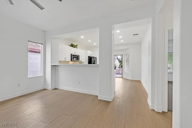 $2,000 | 2090 Desert Woods Drive, Henderson, NV 89012