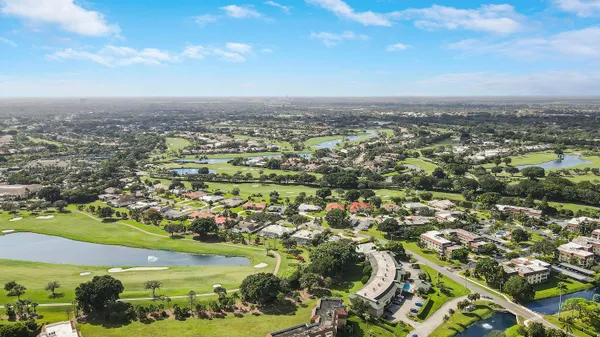 $195,000 | 5510 Tamberlane Circle, Unit 143, Palm Beach Gardens, FL 33418