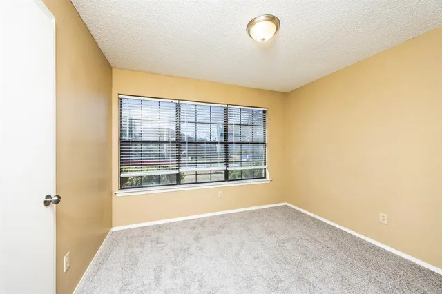 $2,194 | 450 Appomattox Drive, Mesquite, TX 75149