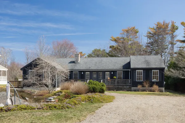$1,200,000 | 16 Fort Hill Avenue, York, ME 03909