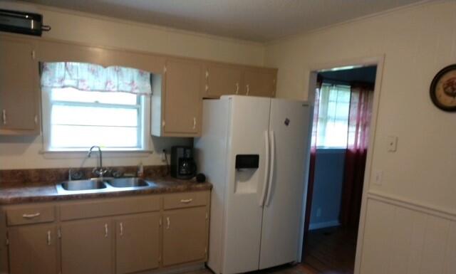 137 West Reed Road LaFayette, GA 30728 - Photo 11 of 41 Refrigerator