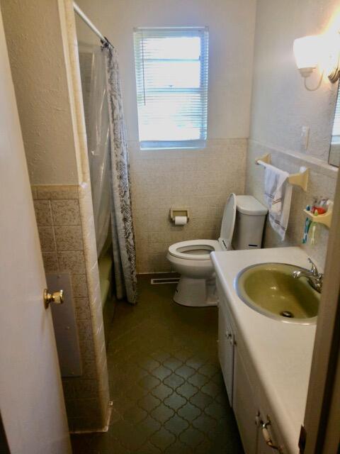 137 West Reed Road LaFayette, GA 30728 - Photo 16 of 41 upper level bath