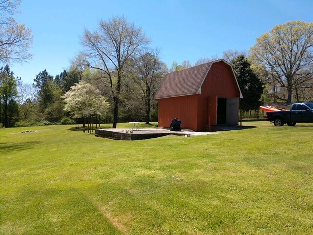 137 West Reed Road LaFayette, GA 30728 - Photo 3 of 41 Barn style out building
