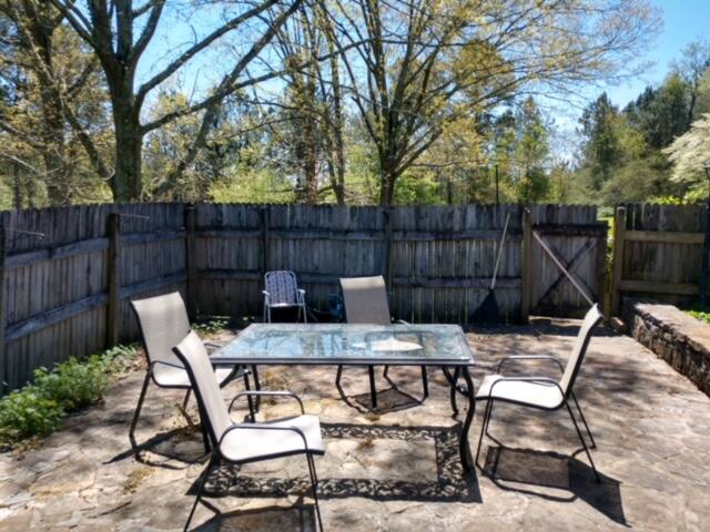 137 West Reed Road LaFayette, GA 30728 - Photo 39 of 41 stone patio