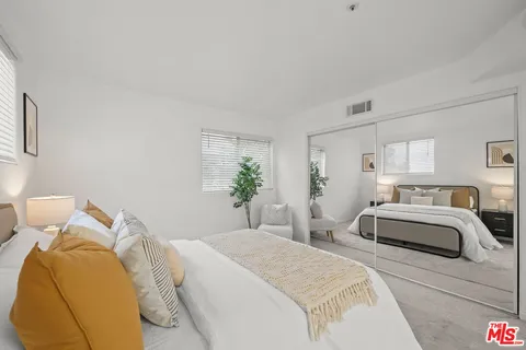 $955,000 | 3675 Empire Drive, Unit 109, Los Angeles, CA 90034