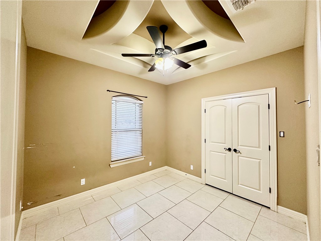 1503 Lewis Street Kingsville, TX 78363 - Photo 24 of 30 a view of an empty room