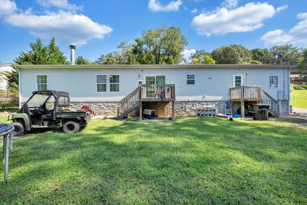 4315 Bandy Road Roanoke, VA 24014 - Photo 29 of 31 a view of a house with a back yard