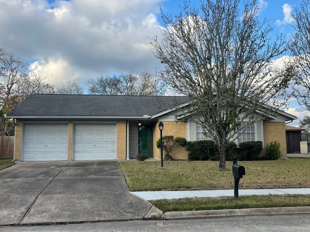 $260,000 | 1805 Sleepy Creek Way, Pearland, TX 77581