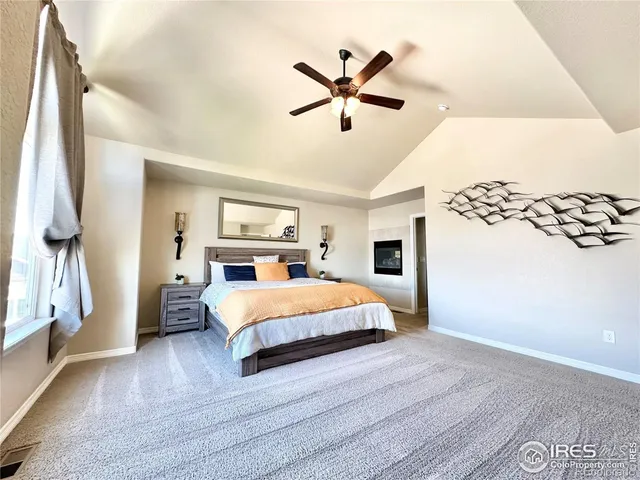 a view of livingroom with furniture