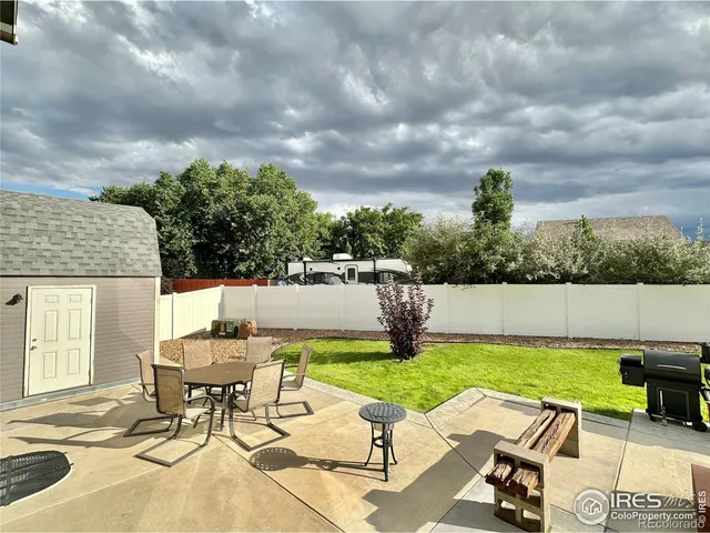 a view of outdoor space yard and patio